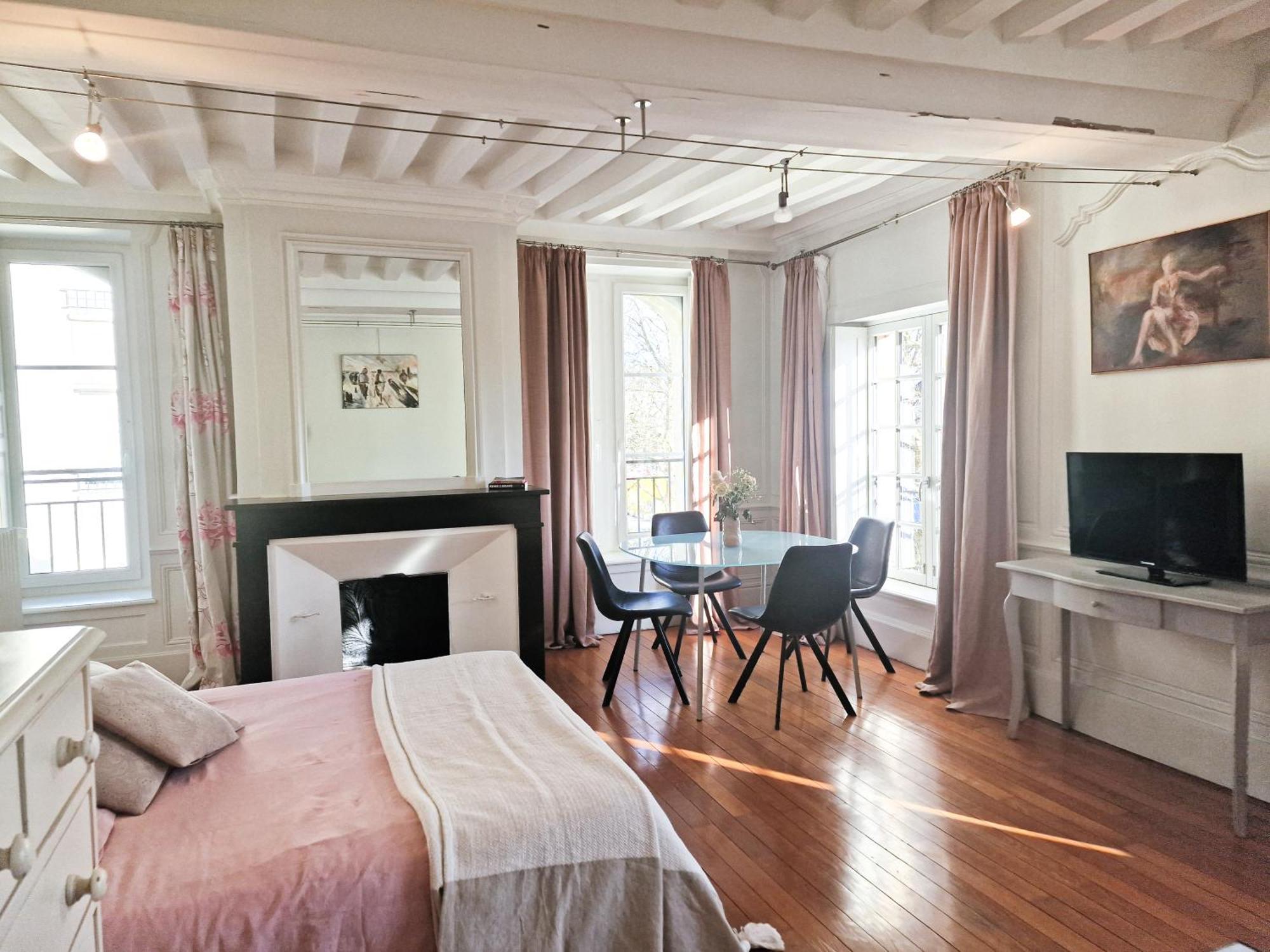 Villa Republique Normandie Liberte 凯恩 外观 照片